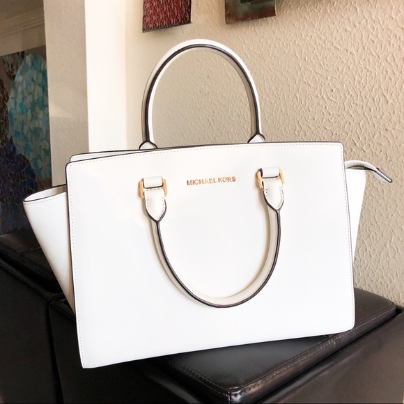 Michael Kors White Sutton Handbag - Picture 2 of 4